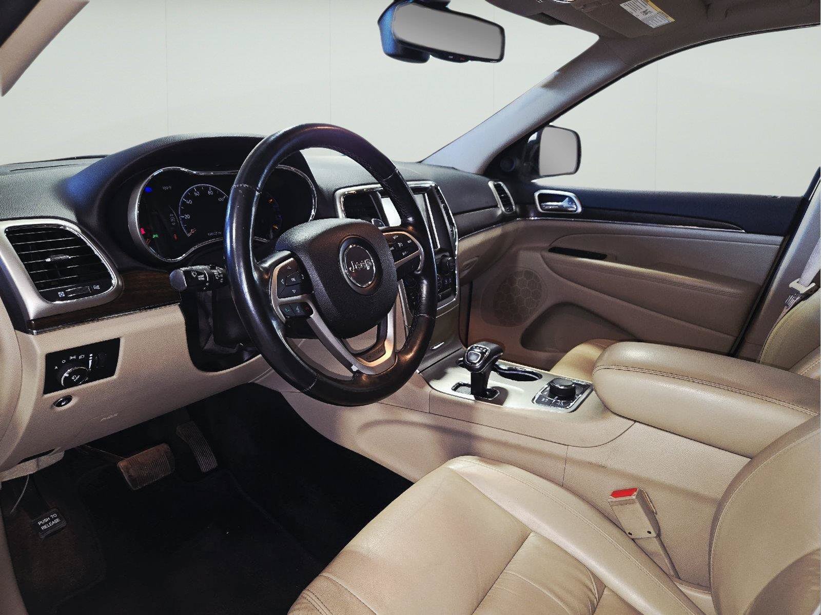 Used 2015 Jeep Grand Cherokee Limited AWD/4WD image 15