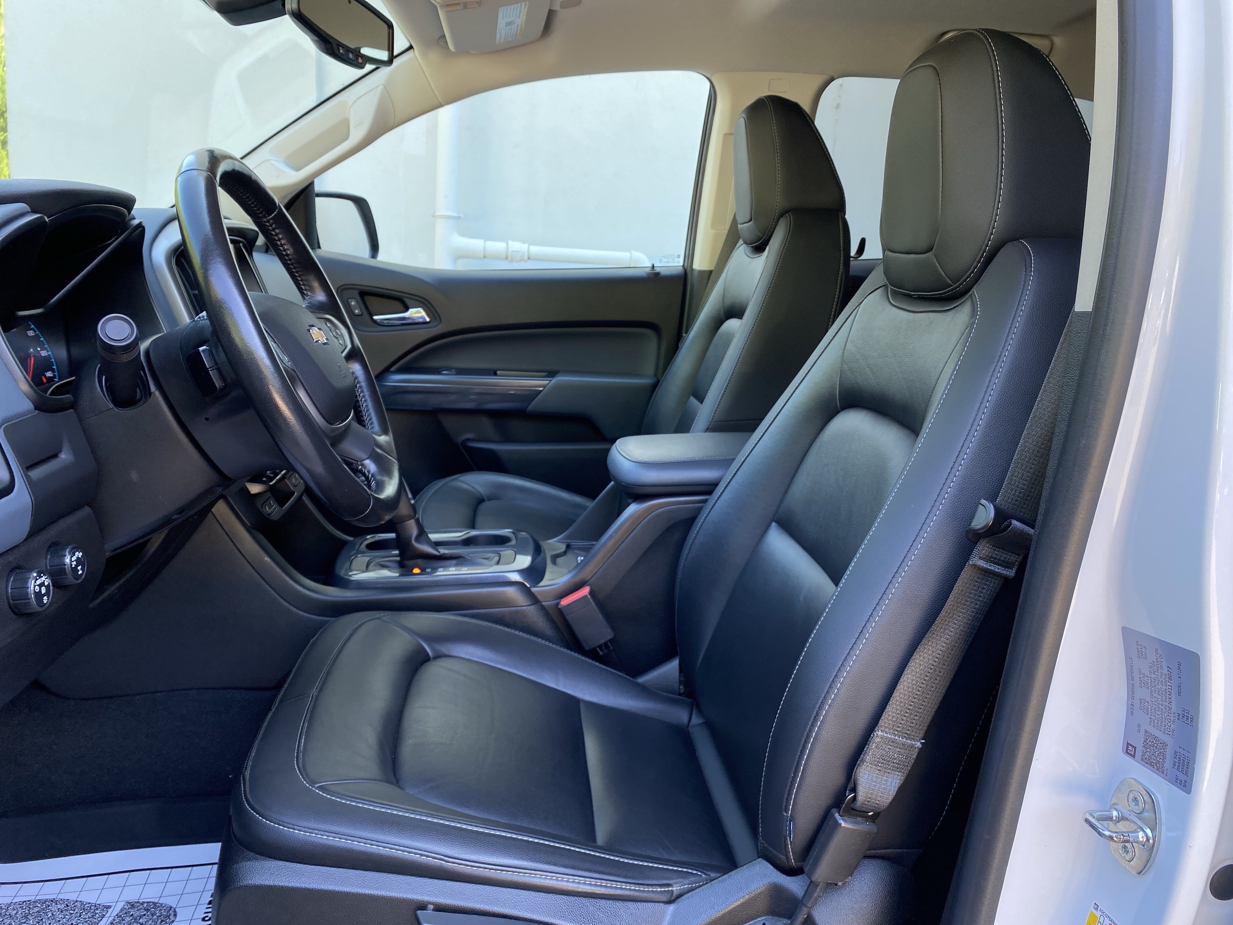 Used 2021 Chevrolet Colorado Z71 AWD/4WD image 16