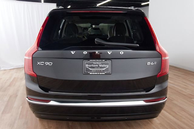 Certified 2023 Volvo XC90 B6 Plus w/ Protection Package Premier AWD/4WD image 4