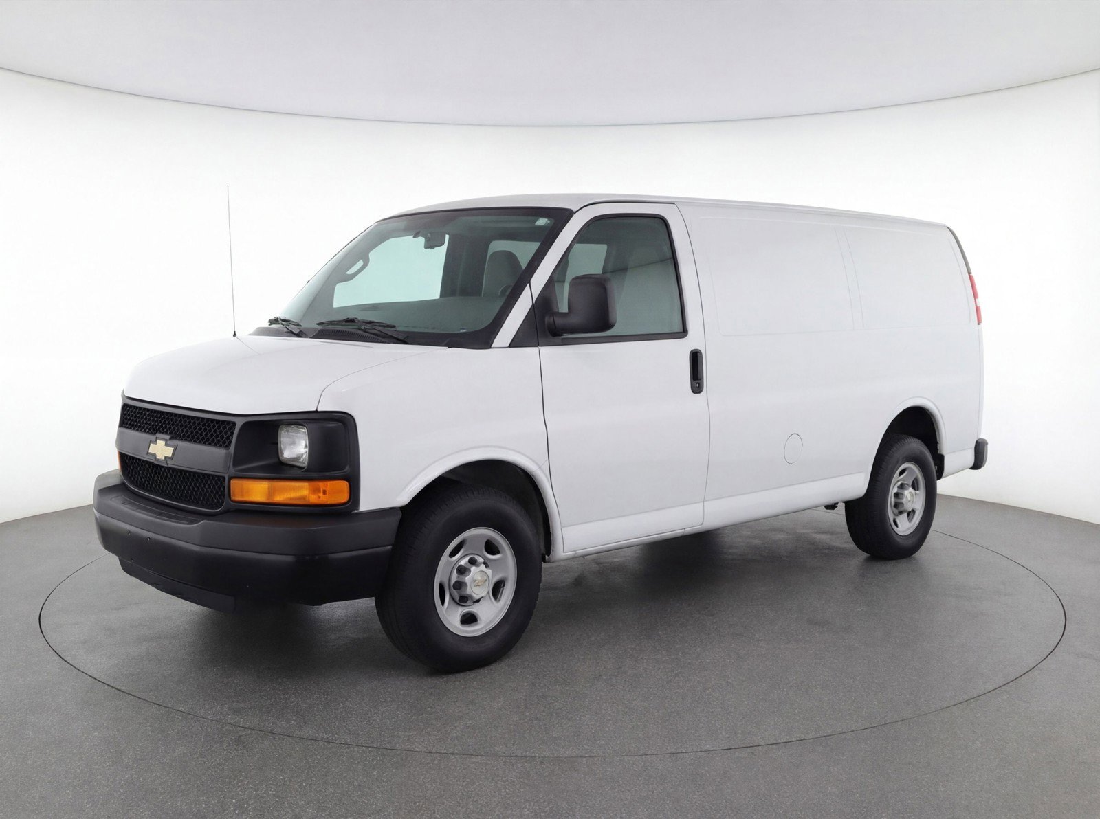 Used 2025 Chevrolet Express 3500 LT w/ LT Preferred Equipment Group image 3