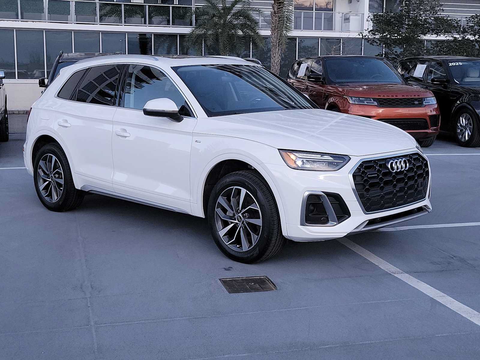 Certified 2023 Audi Q5 2.0T Premium w/ Convenience Package AWD/4WD image 8
