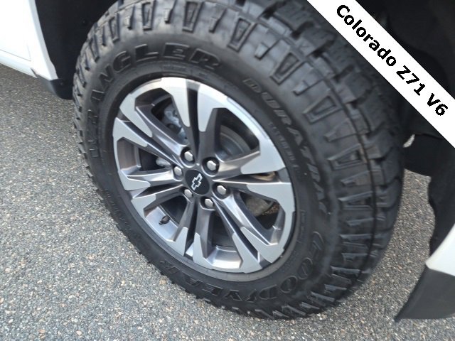 Used 2022 Chevrolet Colorado Z71 image 4