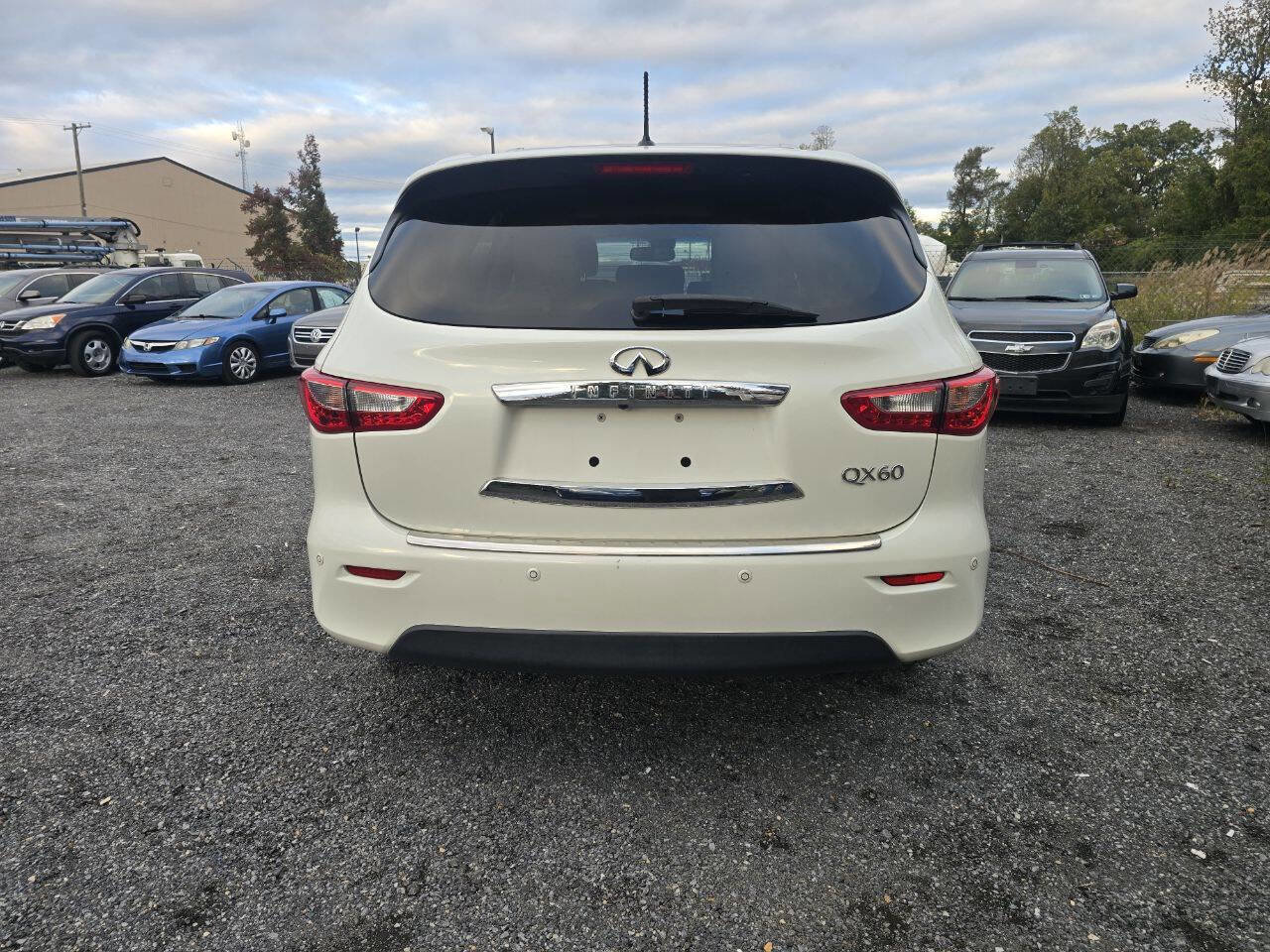 Used 2015 INFINITI QX60 AWD w/ Premium Plus Package image 16