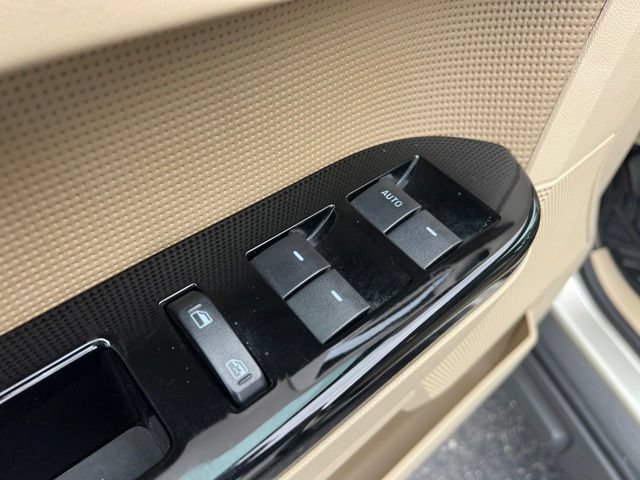 Used 2012 Ford Escape Limited FWD image 24