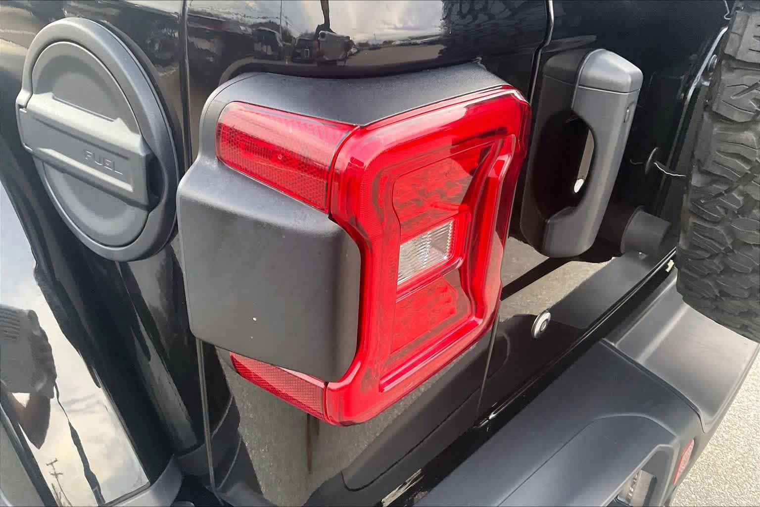 Used 2019 Jeep Wrangler Unlimited Rubicon AWD/4WD image 25