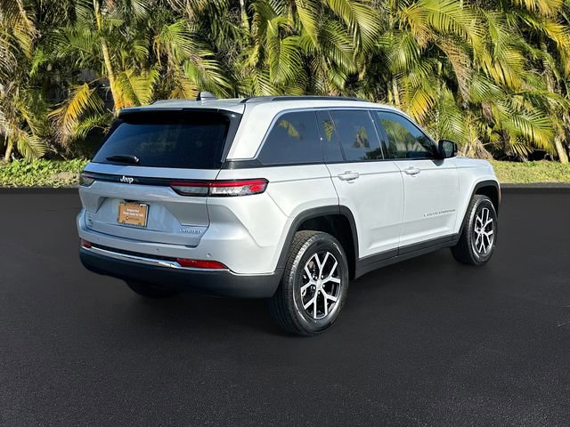 Used 2024 Jeep Grand Cherokee Limited AWD/4WD image 5