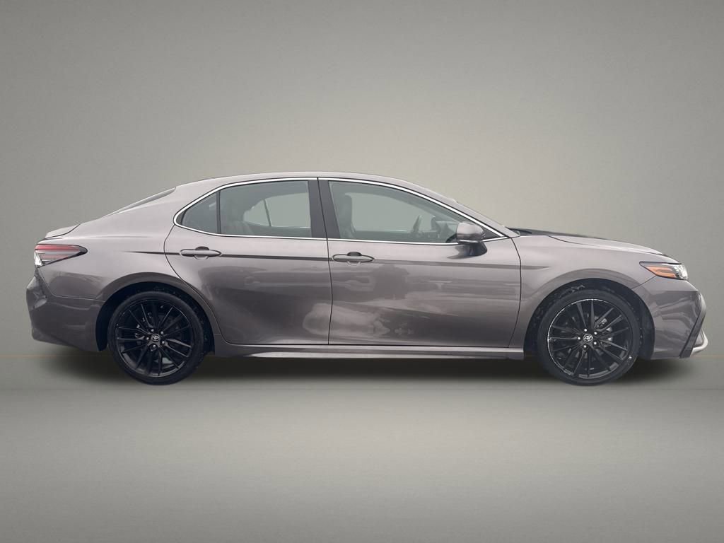 Used 2024 Toyota Camry XSE FWD image 8