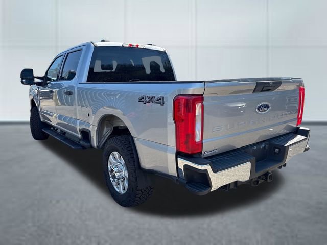 Used 2023 Ford F250 XLT image 2