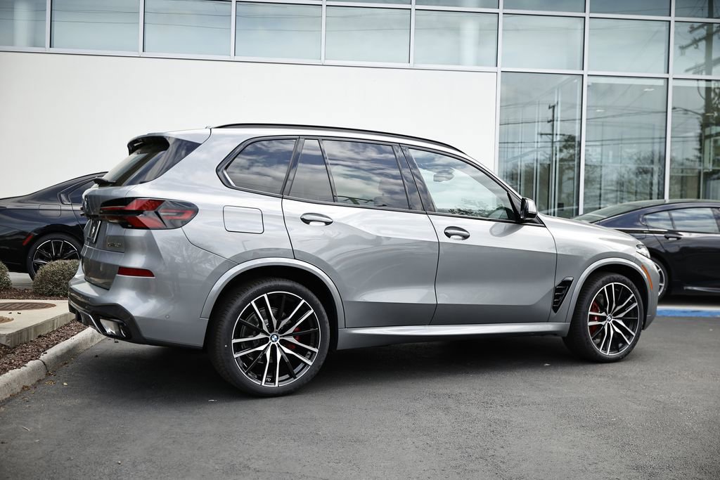 New 2026 BMW X5 xDrive40i w/ M Sport Package image 7
