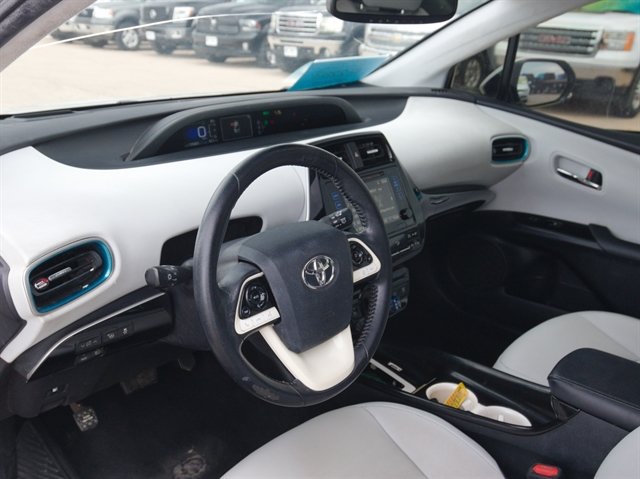 Used 2016 Toyota Prius Four w/ Advanced Technology Package FWD image 15
