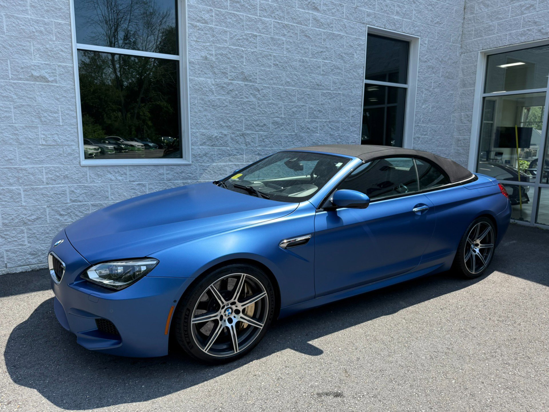 Used 2014 BMW M6 Convertible image 3