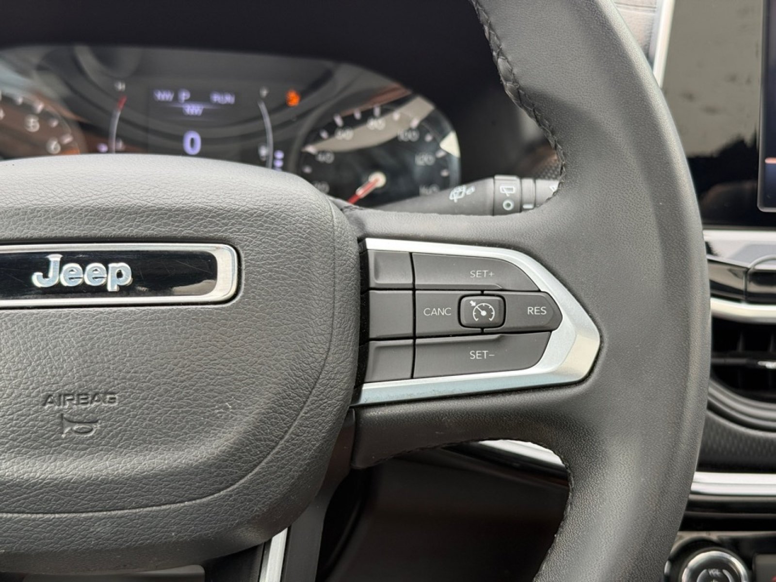 Used 2022 Jeep Compass Latitude w/ Sun and Sound Group AWD/4WD image 22