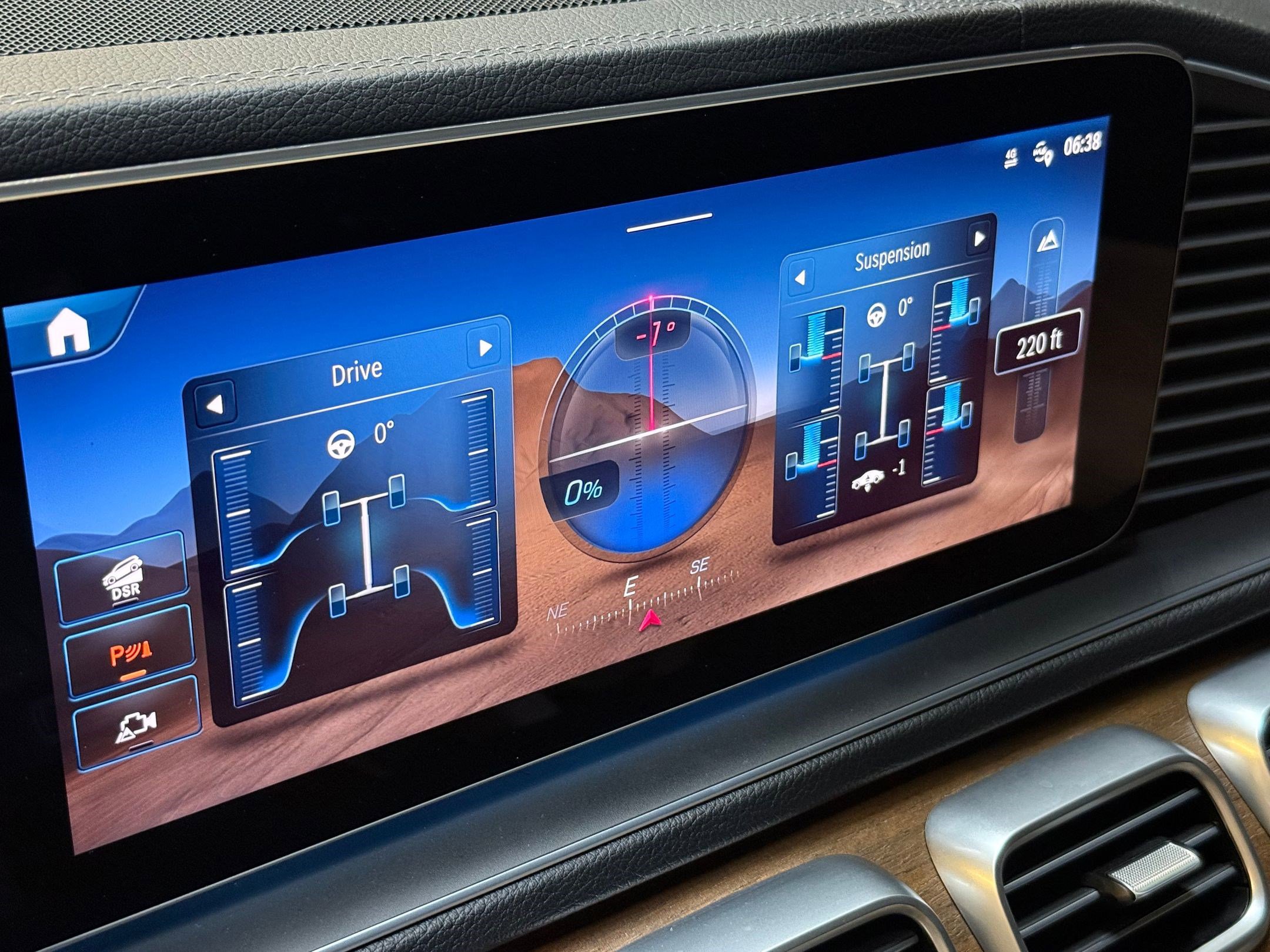 Used 2024 Mercedes-Benz GLE 53 AMG 4MATIC Coupe image 37