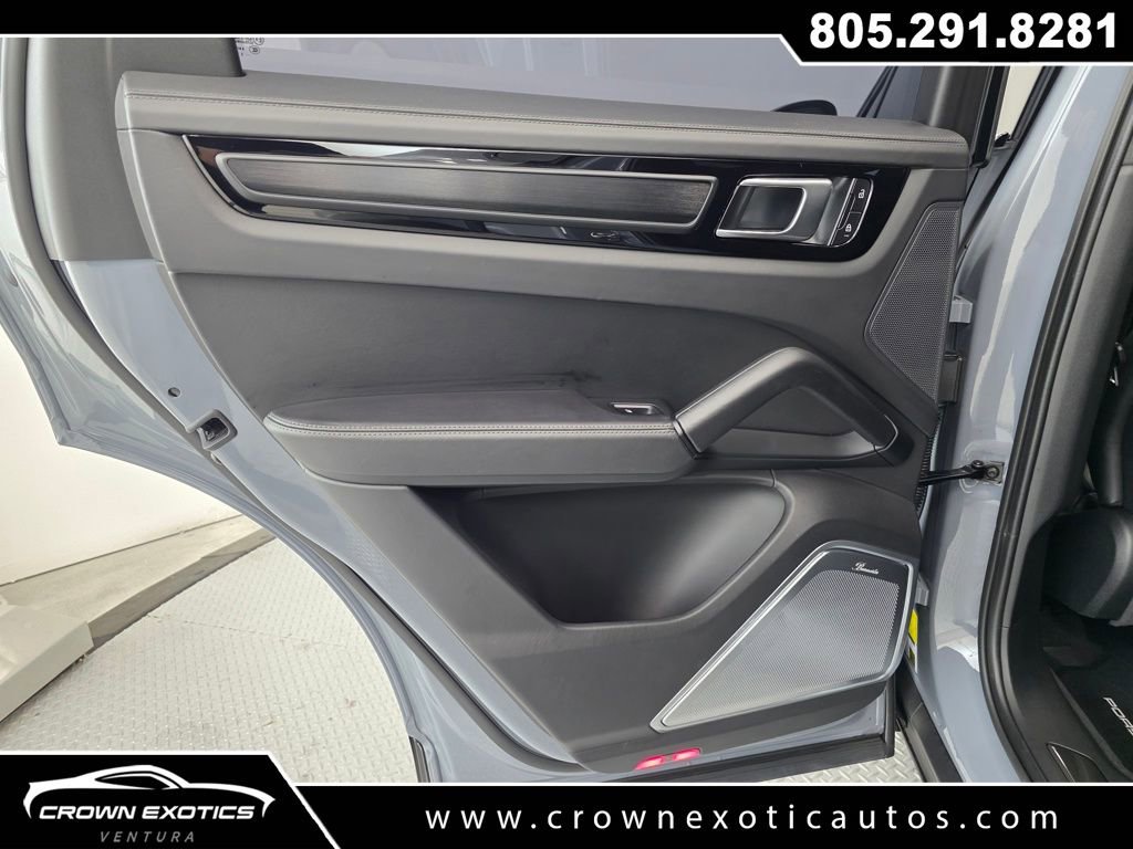 Used 2022 Porsche Cayenne Turbo GT image 21