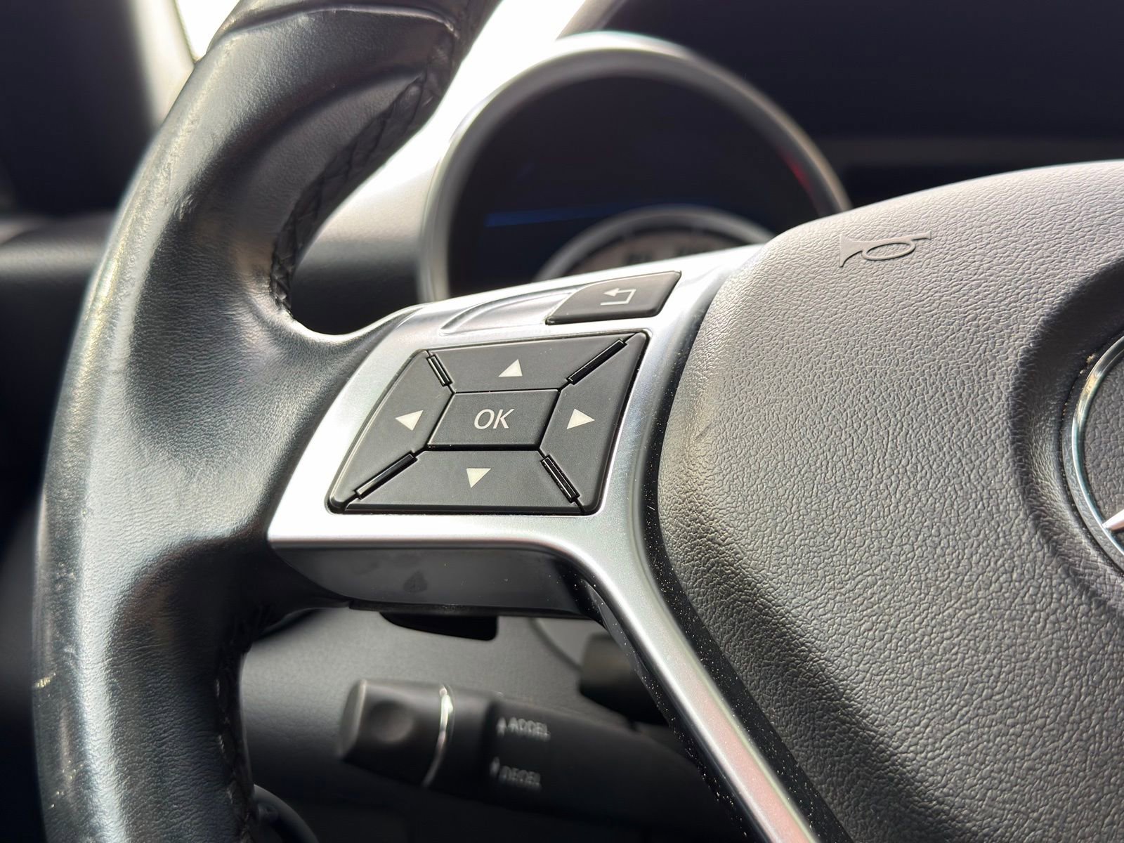 Used 2016 Mercedes-Benz SLK 300 image 15