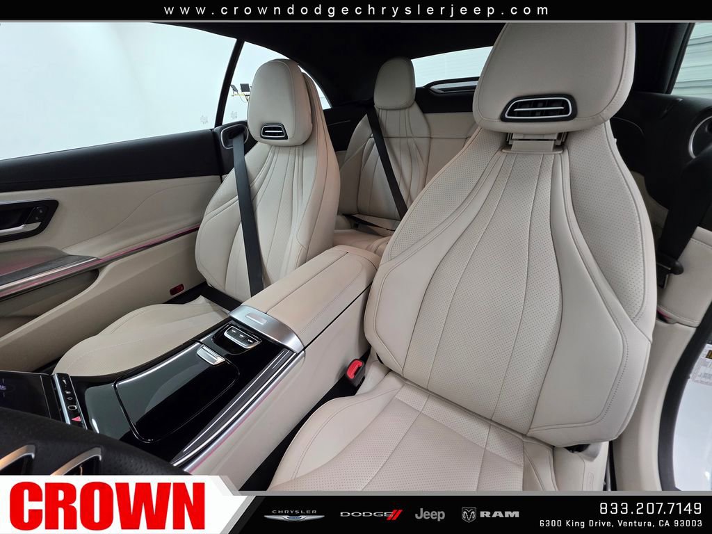 Used 2024 Mercedes-Benz CLE 300 4MATIC Cabriolet image 34