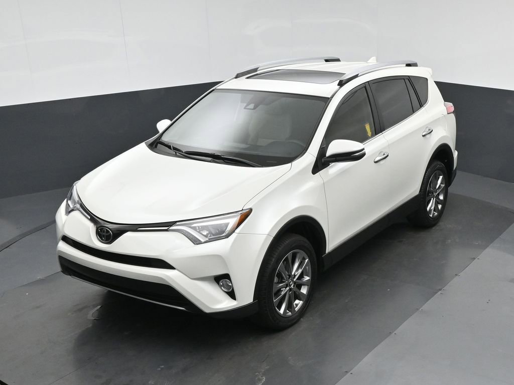 Used 2018 Toyota RAV4 Limited image 60