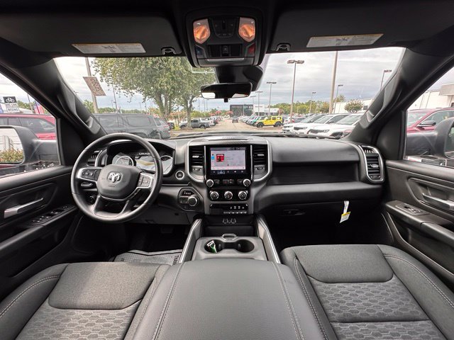New 2026 RAM 1500 Express AWD/4WD image 2