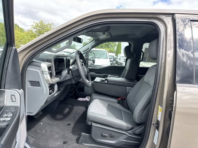 New 2026 Ford F250 XLT w/ XLT Premium Package AWD/4WD image 12