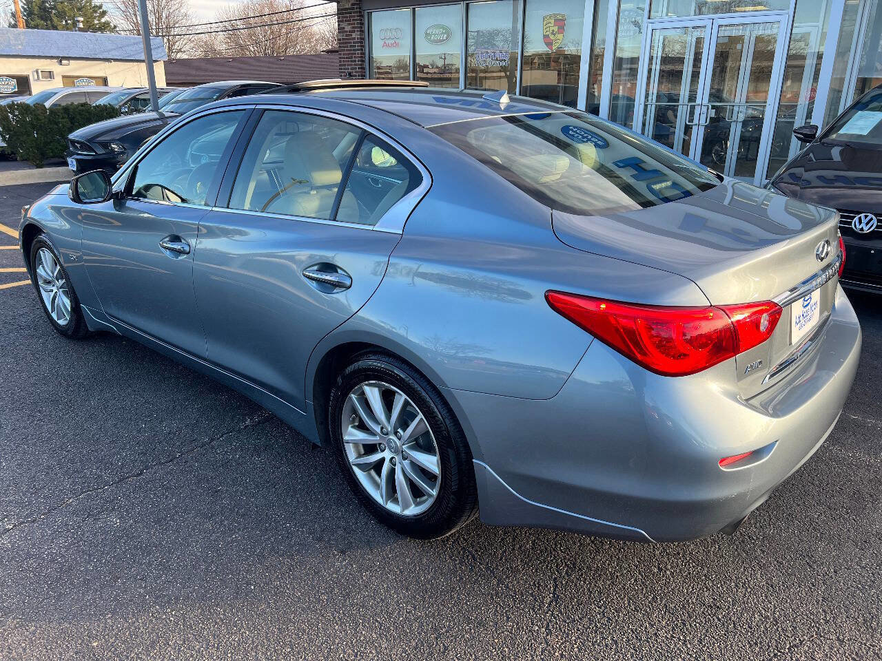 Used 2017 INFINITI Q50 Premium w/ 2.0T Premium Plus Package image 12