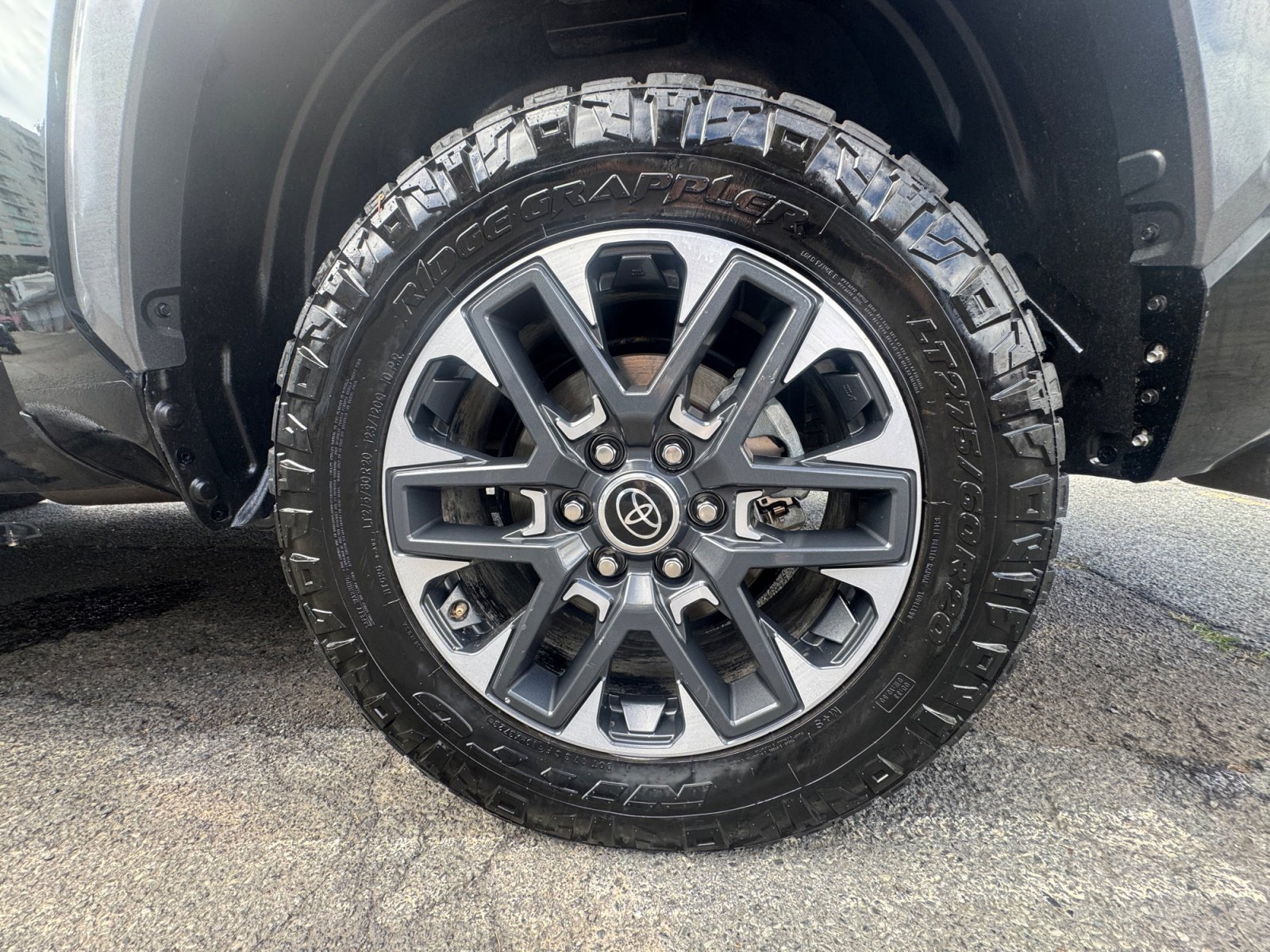 Used 2024 Toyota Tundra Limited w/ Power Package image 24