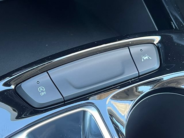 New 2026 Chevrolet Trax LT w/ LT Convenience Package FWD image 24