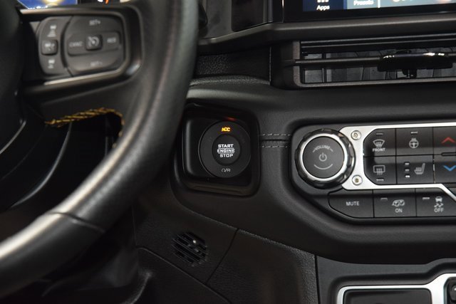 Used 2024 Jeep Wrangler Unlimited Rubicon 392 image 40