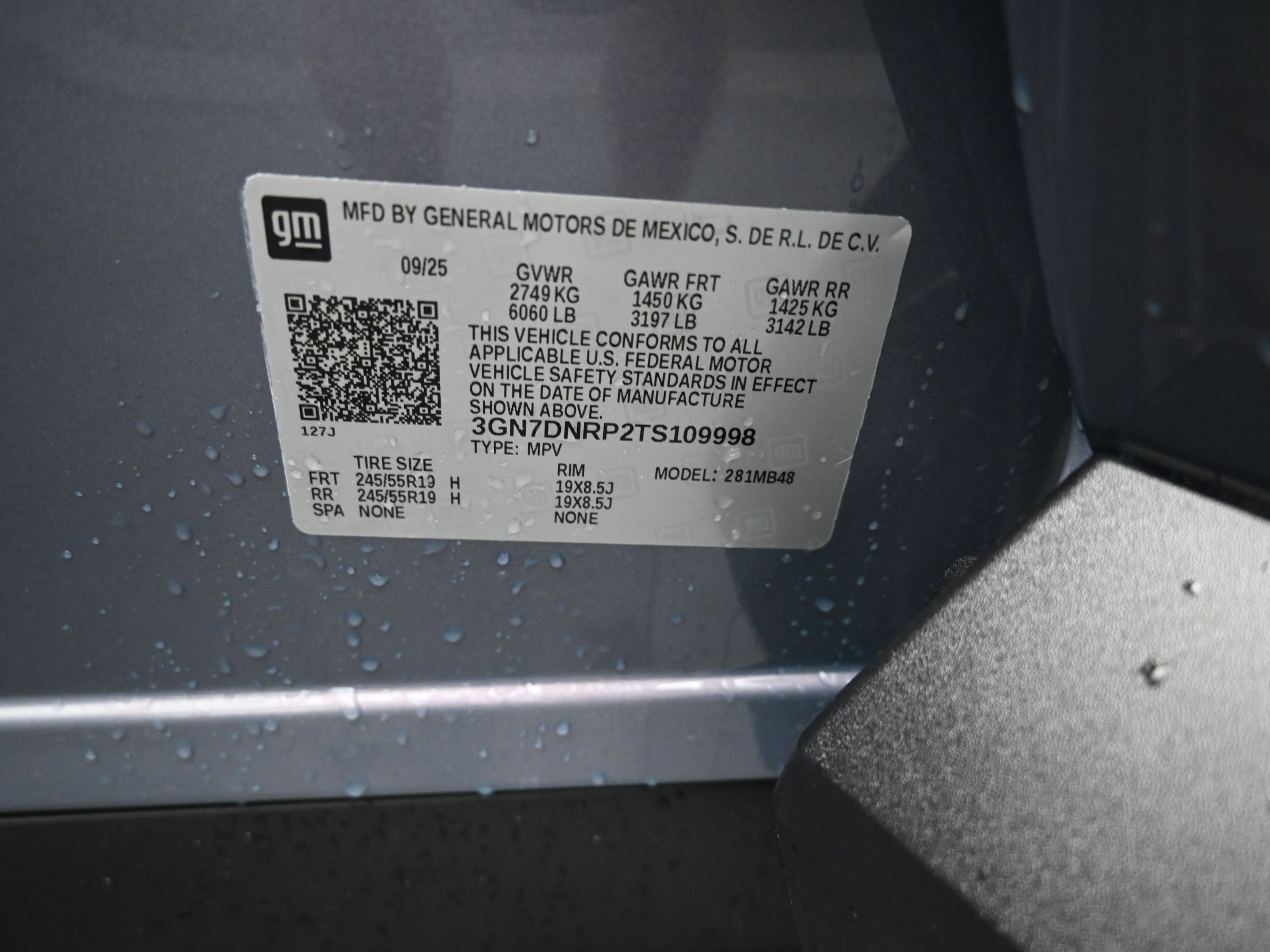 New 2026 Chevrolet Equinox EV LT image 11