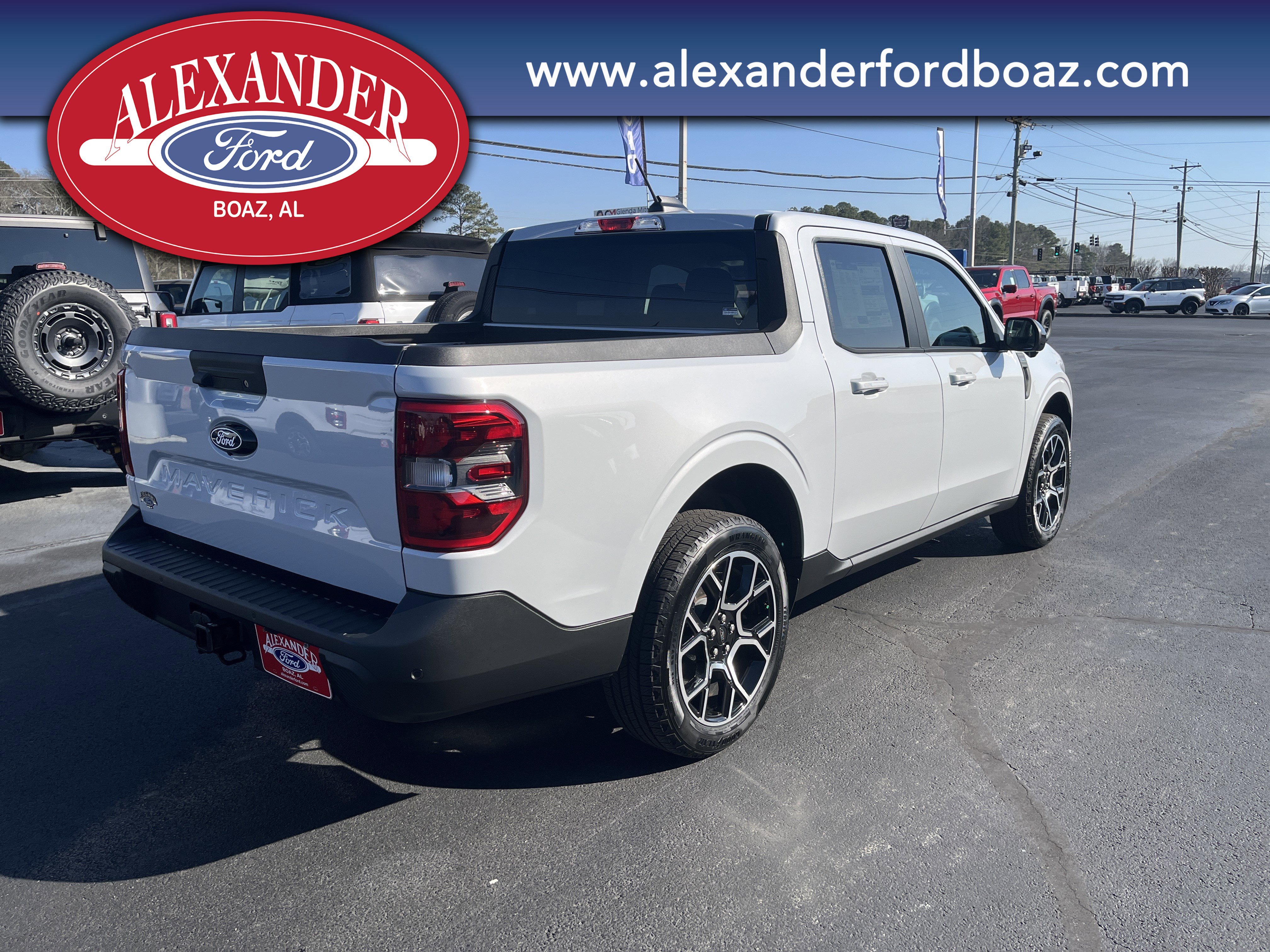 New 2026 Ford Maverick Lariat w/ 4K Tow Package image 4