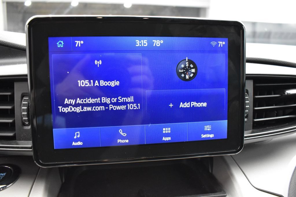 Used 2023 Ford Explorer XLT AWD/4WD image 9
