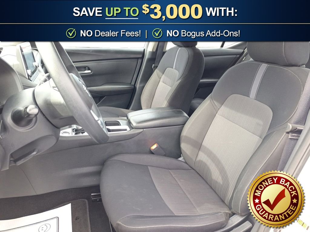 Used 2025 Nissan Sentra SV FWD image 14