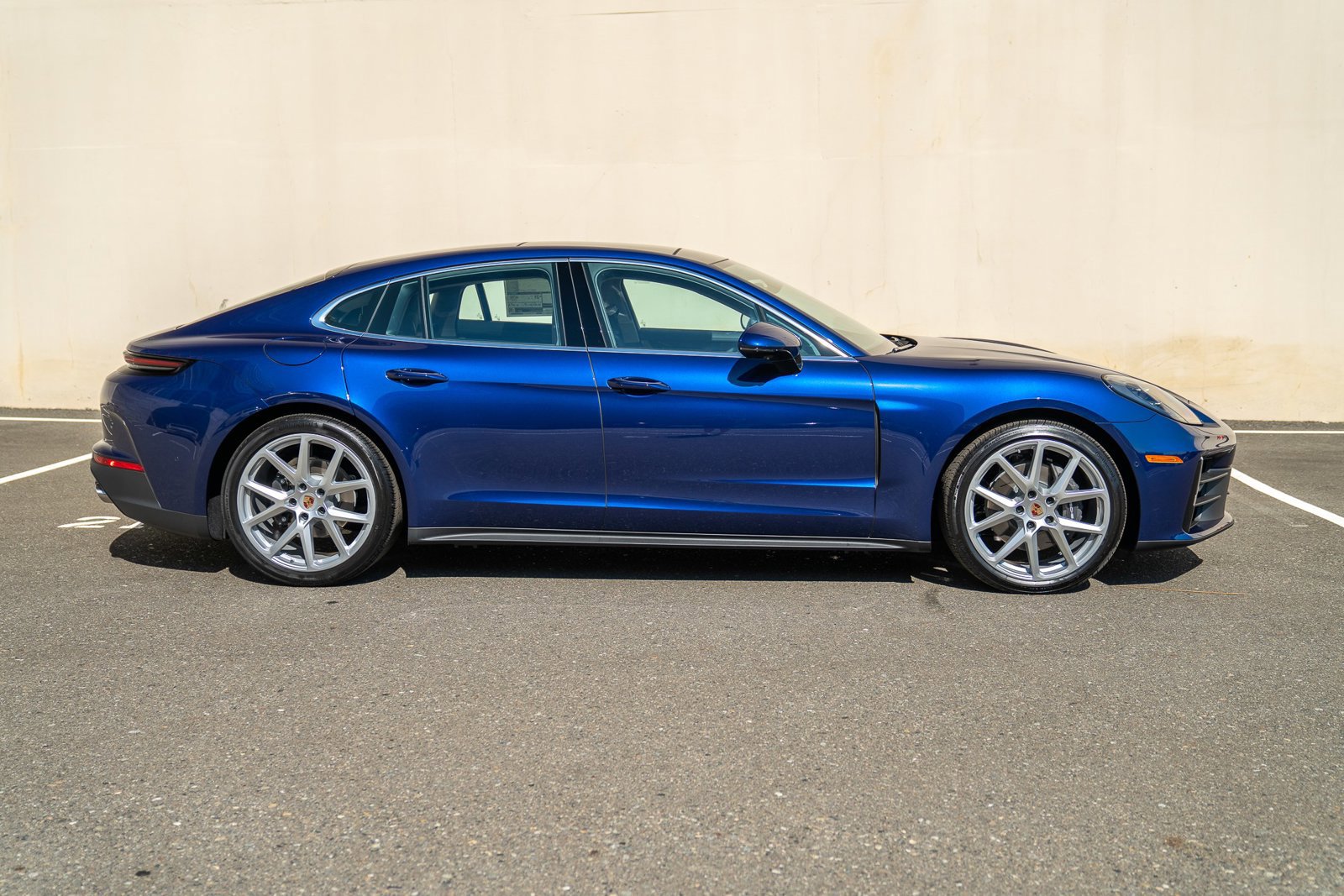 Certified 2025 Porsche Panamera 4 AWD/4WD image 8