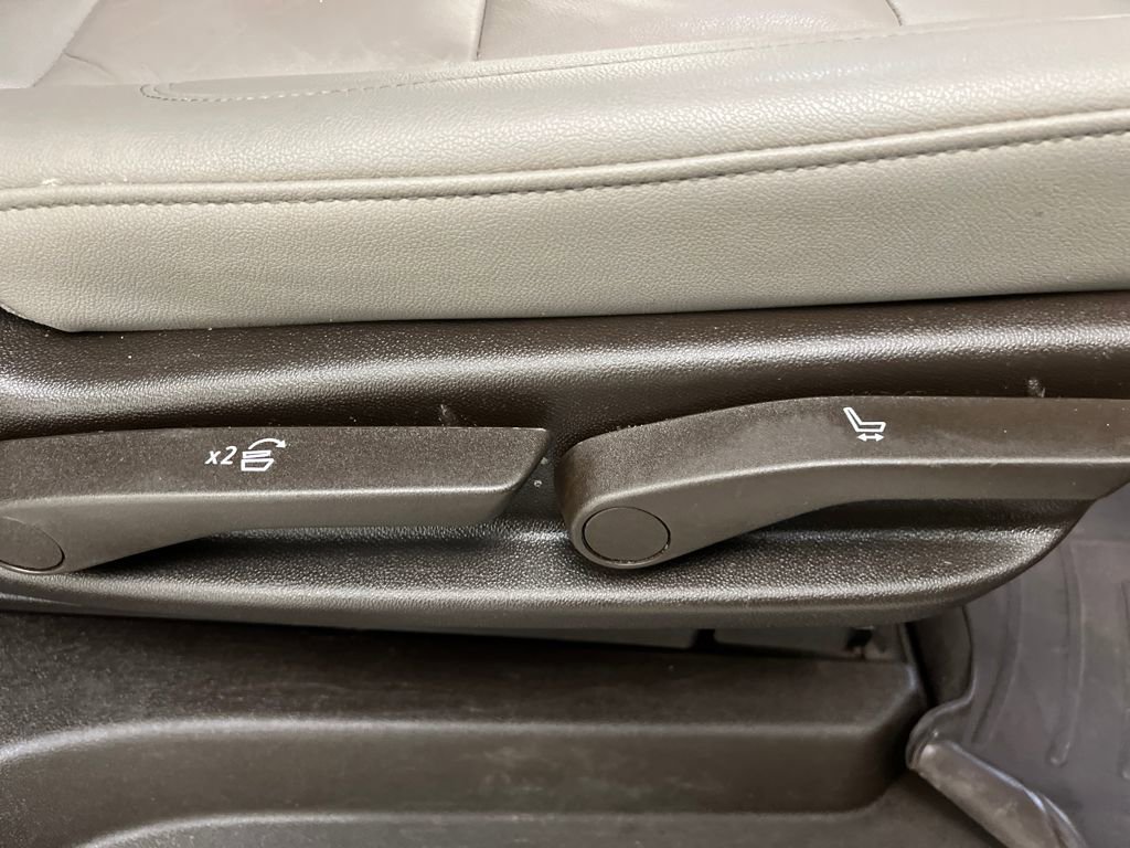 Used 2021 Chevrolet Suburban Z71 w/ Z71 Off-Road Package image 19