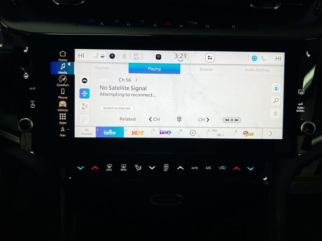New 2026 Jeep Grand Cherokee Altitude image 13
