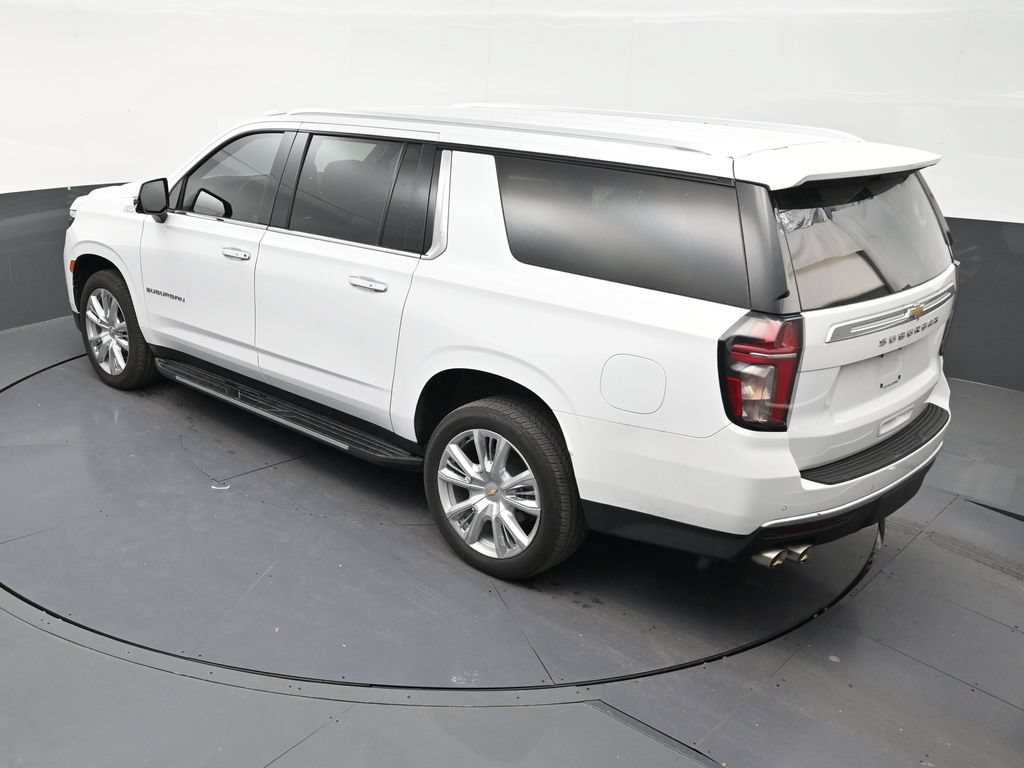 Used 2022 Chevrolet Suburban High Country RWD image 13