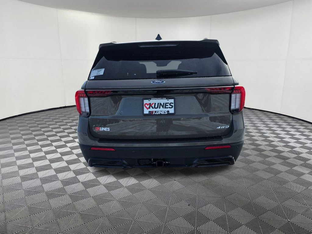 New 2026 Ford Explorer ST-Line w/ ST-Line Street Pack AWD/4WD image 6