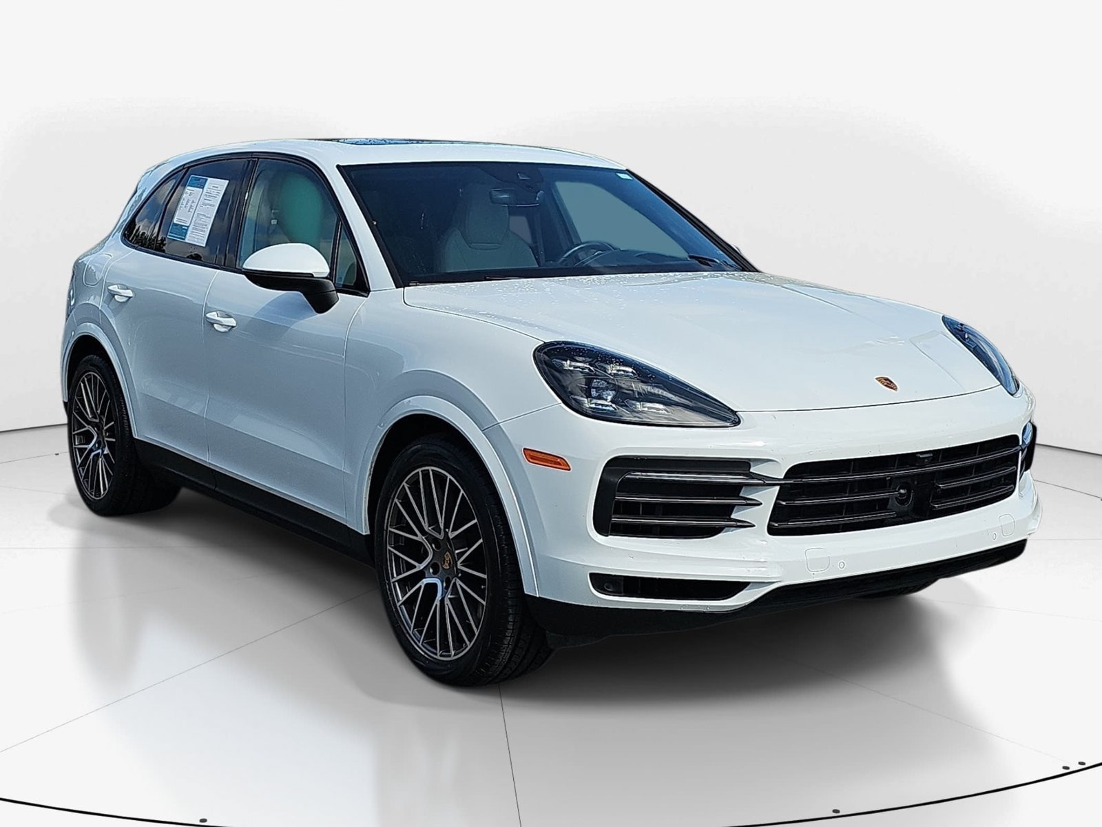 Used 2023 Porsche Cayenne S Platinum AWD/4WD image 3