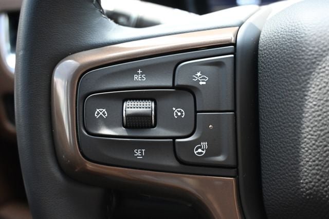 Used 2024 Chevrolet Tahoe High Country AWD/4WD image 40