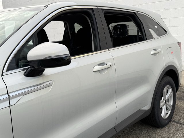New 2026 Kia Sorento LX FWD image 48