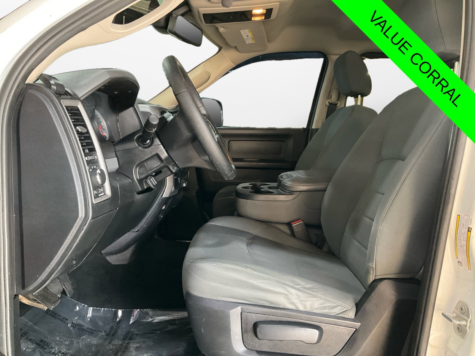 Used 2015 RAM 2500 Tradesman w/ Chrome Appearance Group AWD/4WD image 9