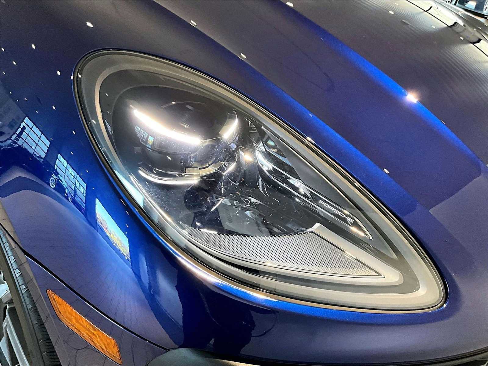 Used 2025 Porsche Macan Turbo image 15