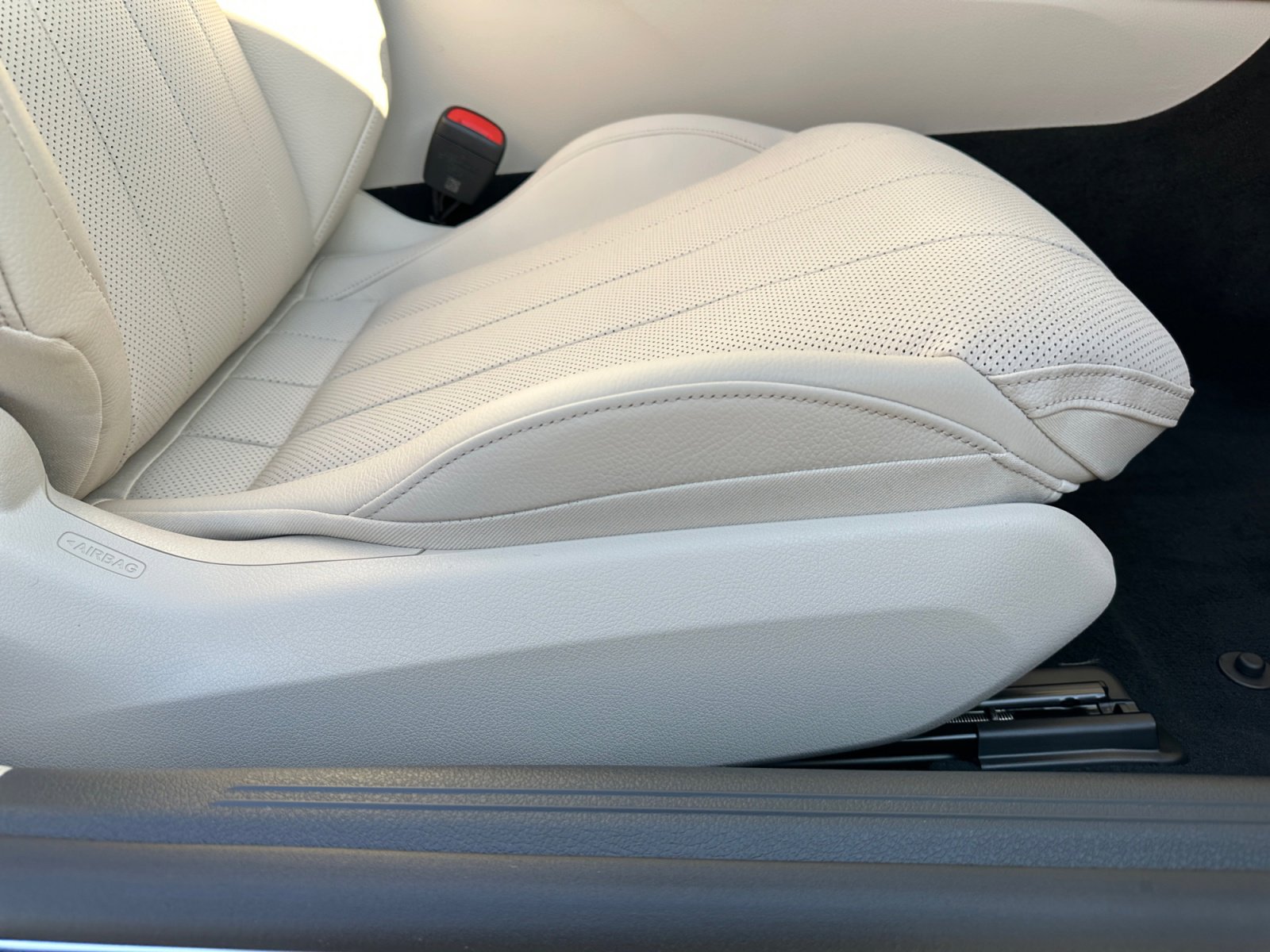 New 2026 Mercedes-Benz CLE 450 4MATIC Cabriolet image 29