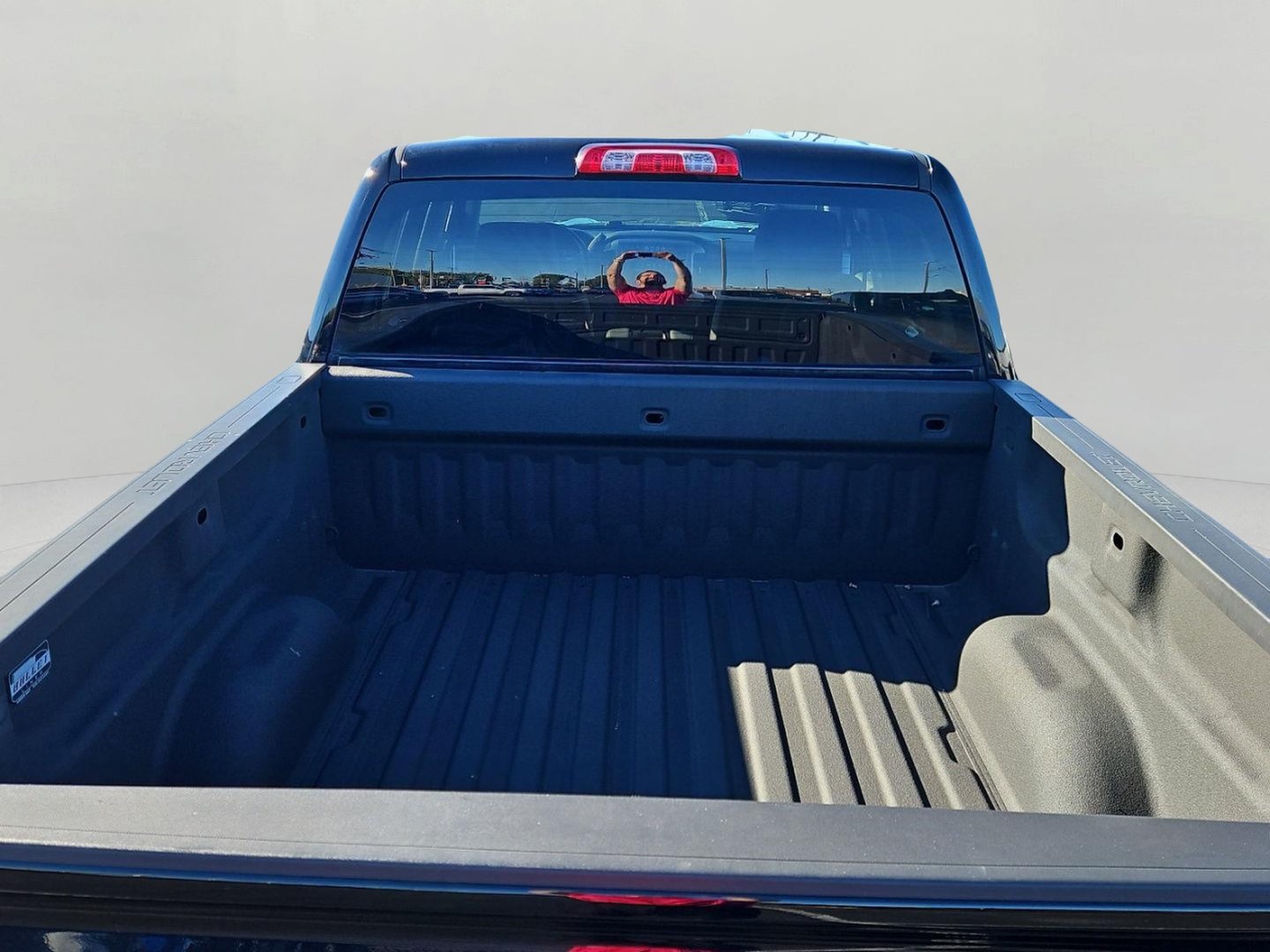 Used 2018 Chevrolet Silverado 1500 LT w/ All Star Edition AWD/4WD image 8