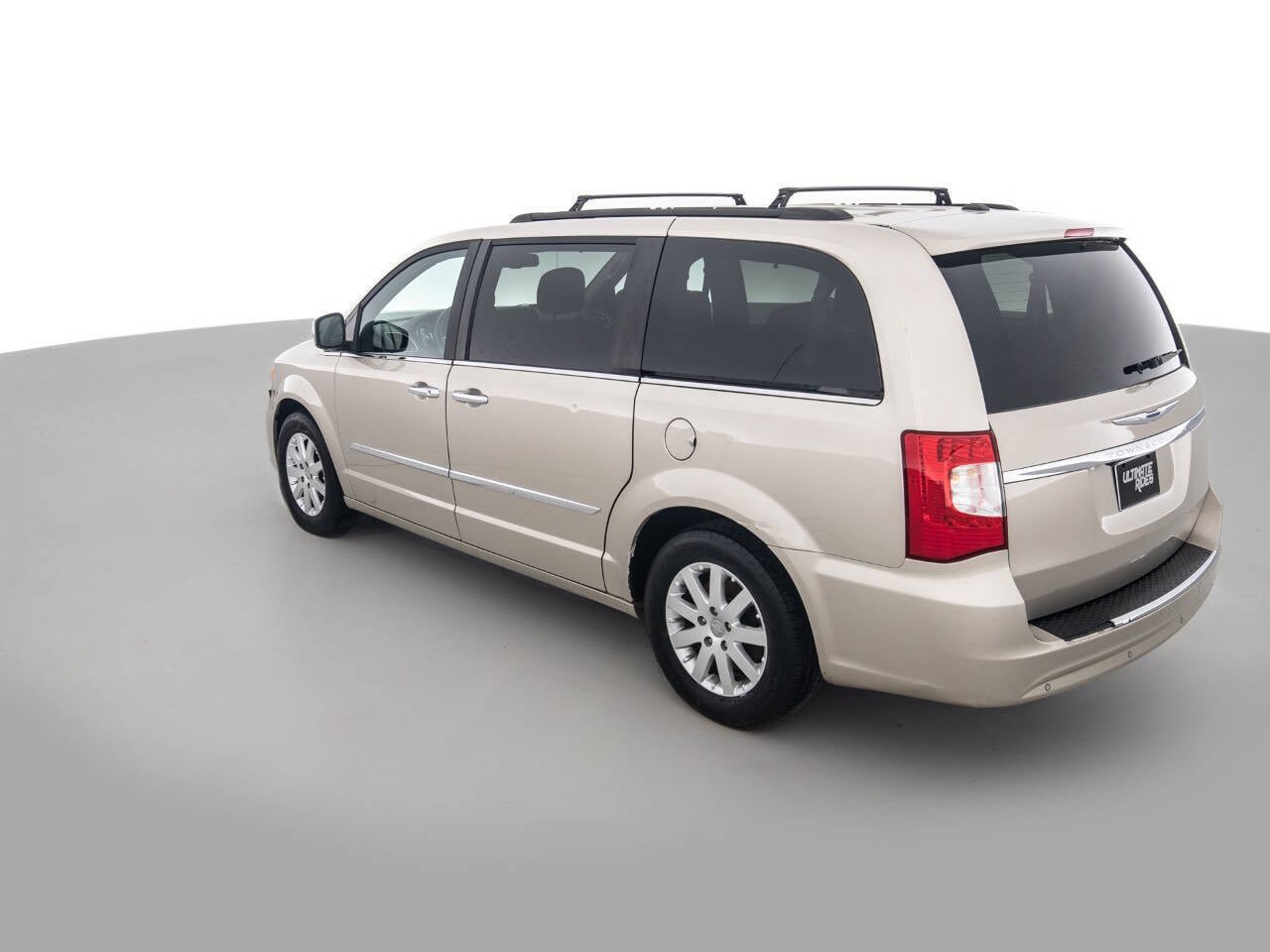 Used 2012 Chrysler Town & Country Touring-L w/ Entertainment Group #2 image 7