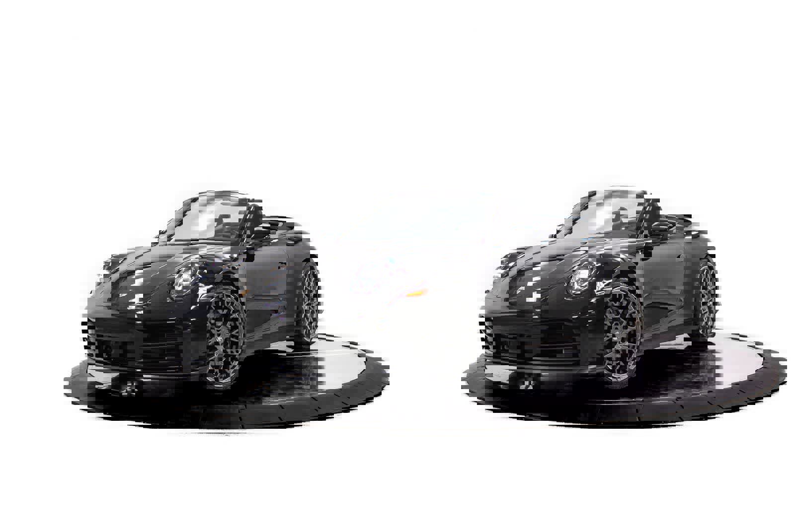 Certified 2025 Porsche 911 Carrera image 1