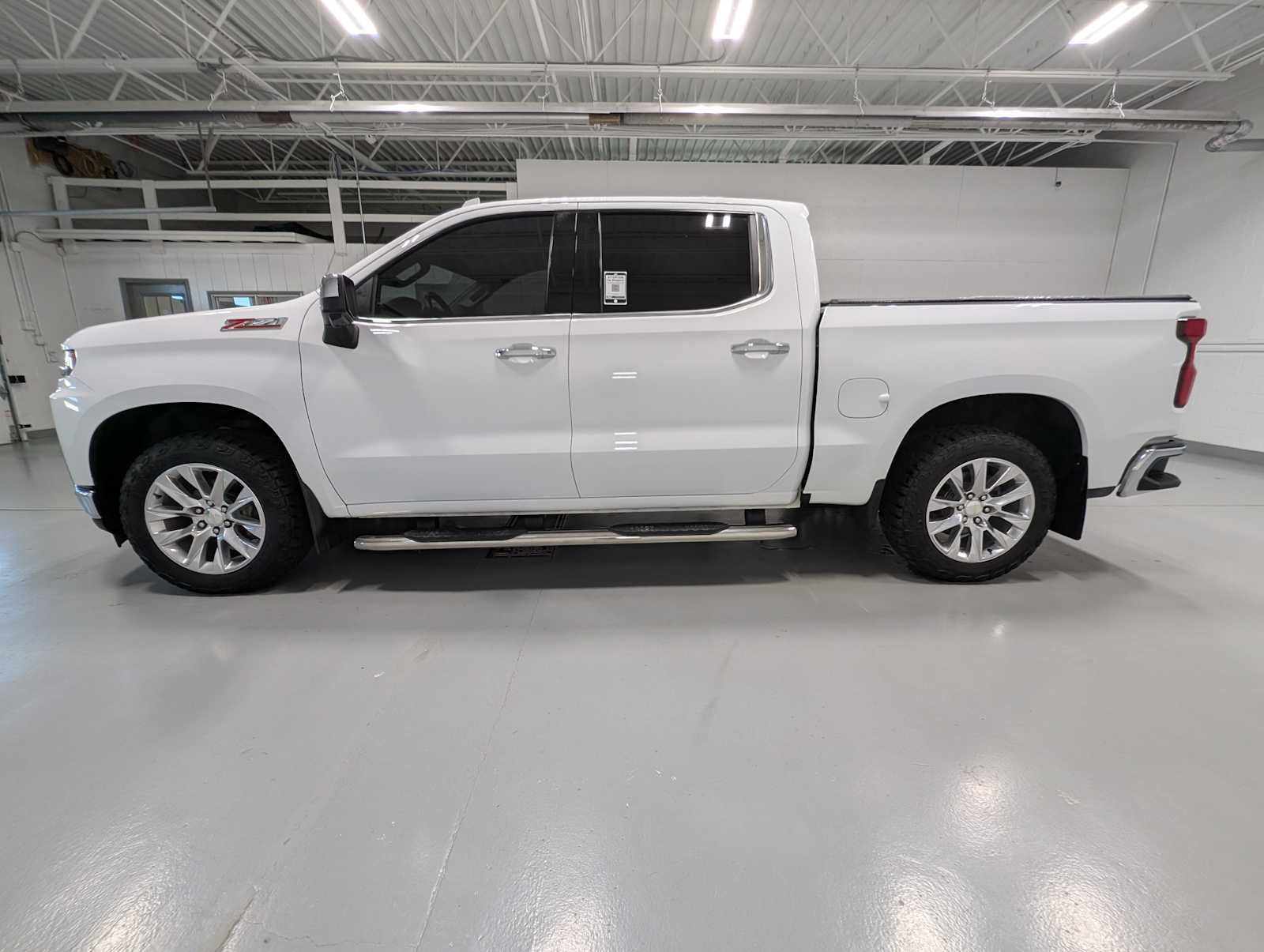 Certified 2021 Chevrolet Silverado 1500 LTZ w/ Z71 Off-Road Package AWD/4WD image 12