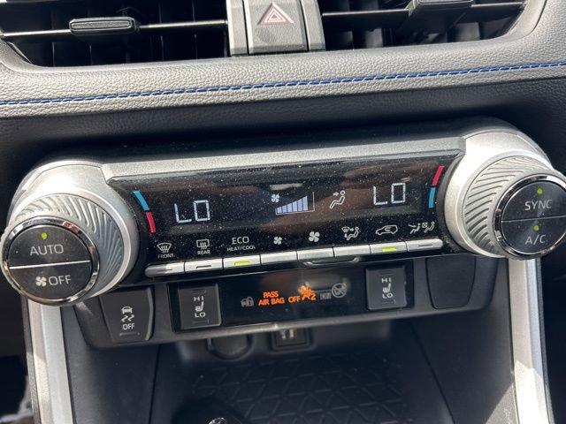 Used 2024 Toyota RAV4 SE w/ Convenience Package image 18