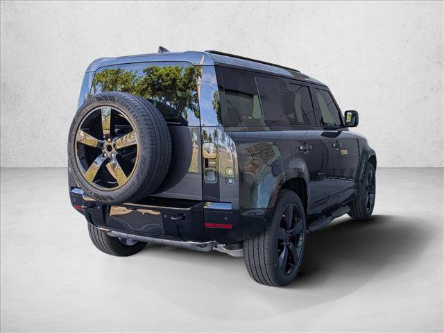 New 2026 Land Rover Defender 110 X-Dynamic SE image 2