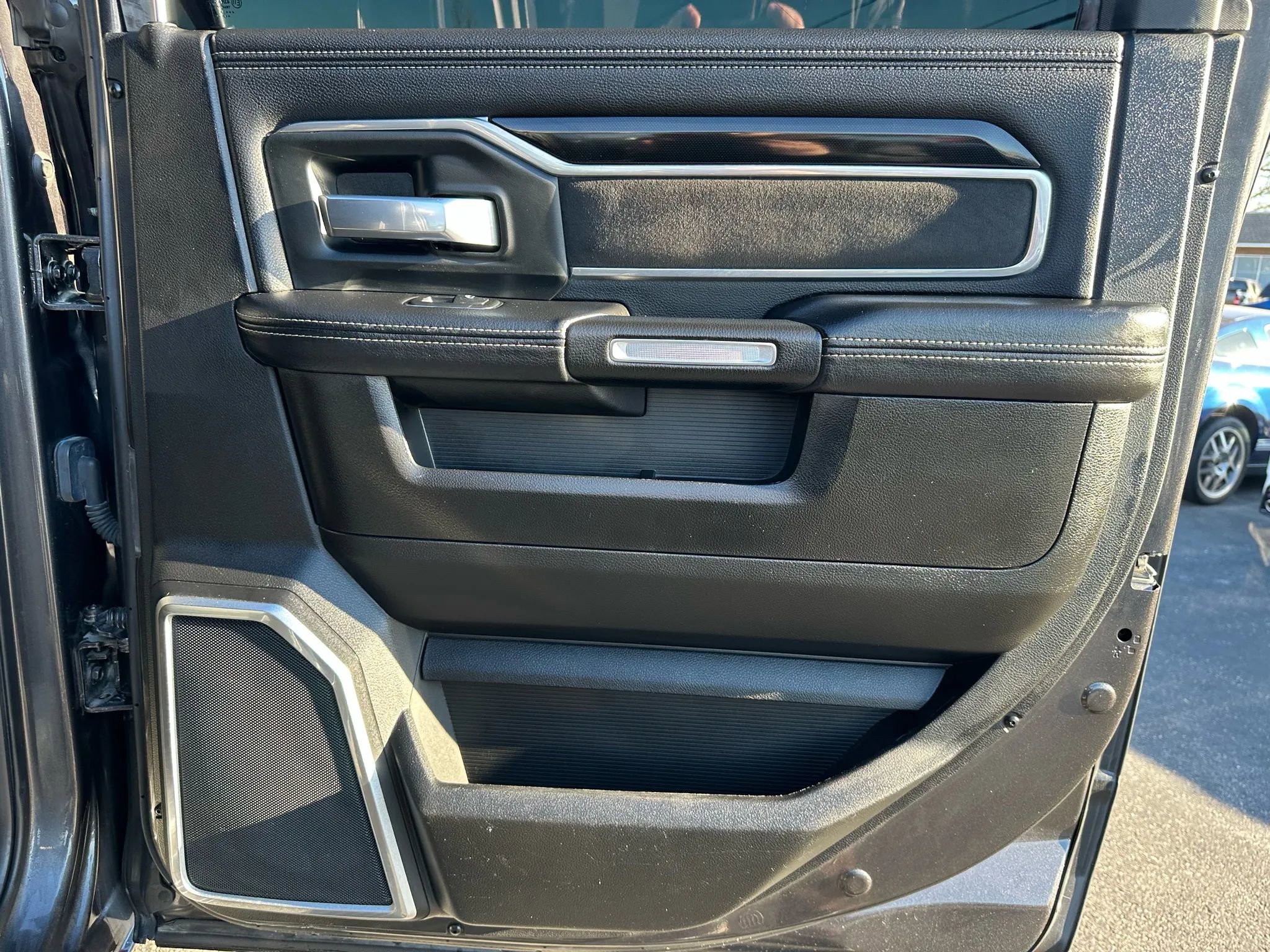 Used 2019 RAM 2500 Laramie image 27