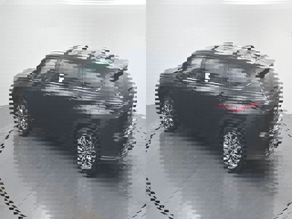 New 2026 Toyota Highlander Platinum image 66